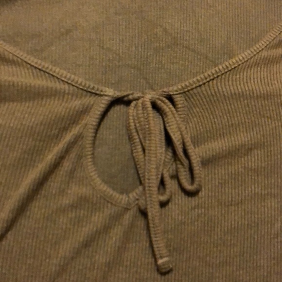 Top - Picture 2 of 3